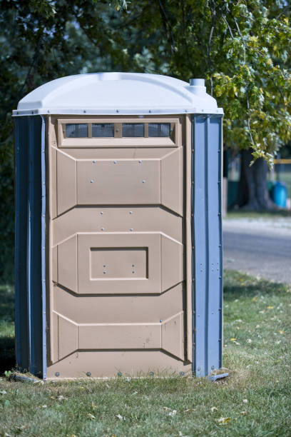 Best Porta potty rental near me  in Pineville, KY